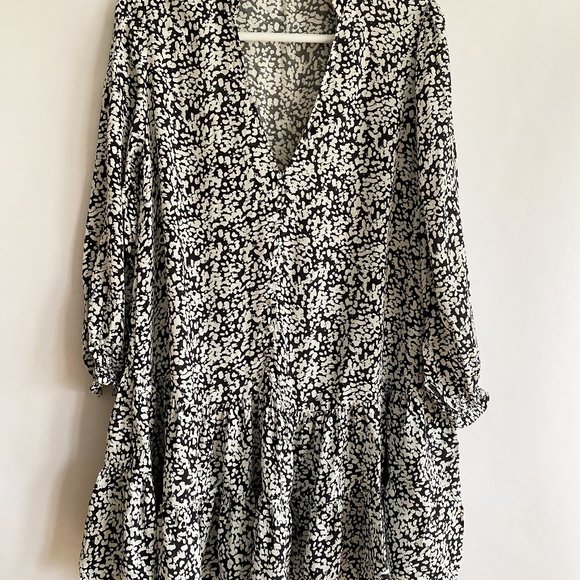 Zara Long-Sleeve Printed Dress - Size Medium - Picture 1 of 5